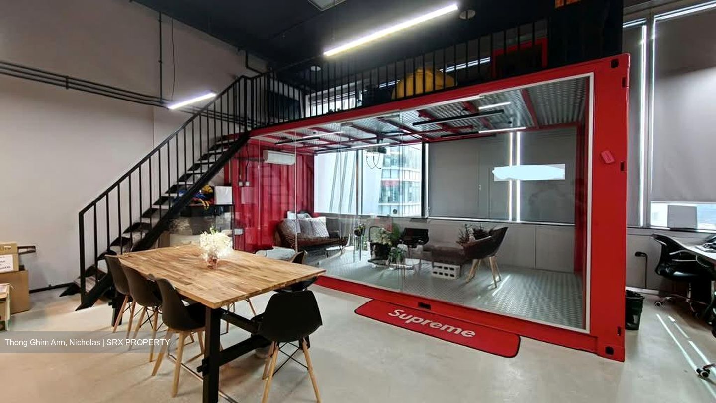 Robinson Square (D1), Office #561529161